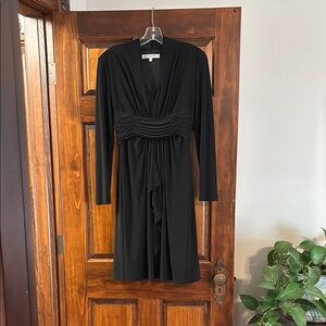 Evan Picone Black Ruched Sheath Dress Long Sleeve Plunge